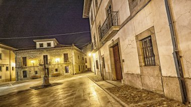 Sokak Sahnesi, Geleneksel Mimarlık, Pravia, Principado de Asturias, İspanya, Avrupa