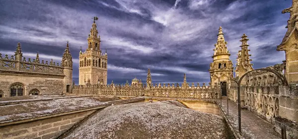 Giralda Kulesi ve Seville Katedrali, UNESCO Dünya Mirası Alanı, Sevilla, Endülüs, İspanya, Avrupa 