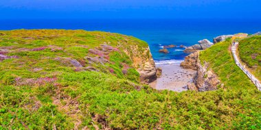 Katedrallerin Plajı Doğal Anıt, Aguas Santas Plajı, Cantabric Sahili, Ribadeo, Lugo, Galiçya, İspanya, Avrupa