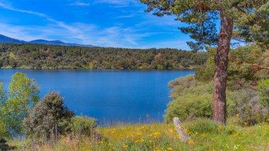 Azud del Acueducto Yürüyüş Yolu, Guadarrama Dağları Yürüyüş Yolu, Sierra de Guadarrama Milli Parkı, Segovia, Castilla y Leon, İspanya, Avrupa