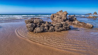 Playa Madre, La Espasa Plajı, Punta Melin Beciella Burnu, Caravia Baja, Asturias, İspanya, Avrupa