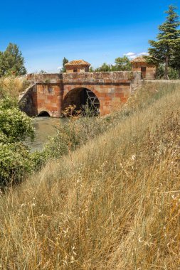 Baraj, Kastilya Kanalı, 18-19. Yüzyıl Hidrolik Mühendisliği, Ulusal Miras Alanı, Kültür Malları, Herrera del Pisuerga, Palencia, Kastilya ve Leon, İspanya, Avrupa
