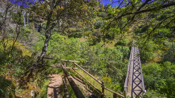 Faia da Agua Alta Şelale Yürüyüş Yolu, Douro Uluslararası Doğal Parkı, ZEC, ZEPA, Biyosfer Rezervi, Portekiz, Avrupa