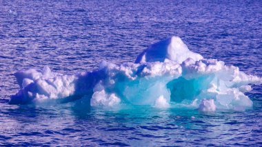 Buzdağı, Mavi Buz kütleleri, Sürüklenen Buz, Arktik, Spitsbergen, Svalbard, Norveç, Avrupa