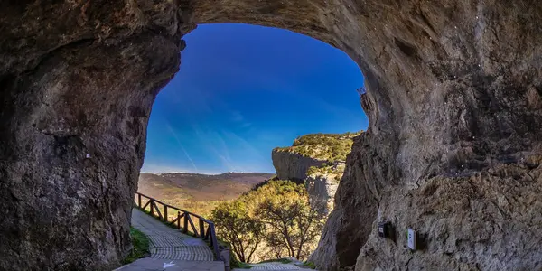 Ojo Guarena, Ojo Guarena Karst Kompleksi, Ojo Guarena Mağaraları, Las Merindades, Burgos, Cantabrian Dağları, Castilla y Leon, İspanya, Avrupa