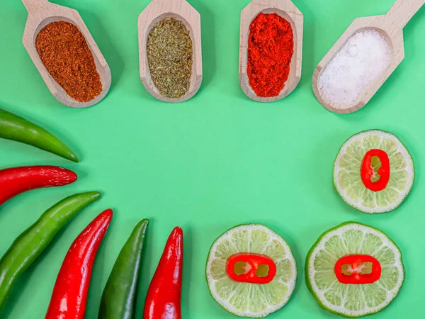 Four Wooden Small Spatulas Hot Spices Slices Lime Chili Pepper — Stock Photo, Image