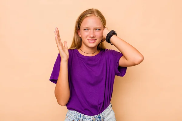 Caucasian Teen Girl Isolated Beige Background Screaming Rage — Stock Photo, Image
