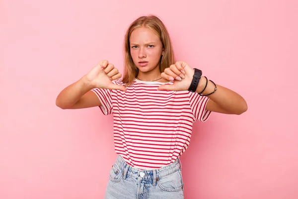 Biały Nastolatek Dziewczyna Odizolowany Różowy Tło Pokazując Kciuk Dół Wyrażając — Zdjęcie stockowe