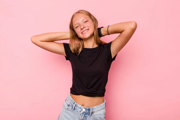 Caucasian Teen Girl Isolated Pink Background Stretching Arms Relaxed Position — Stock Photo, Image