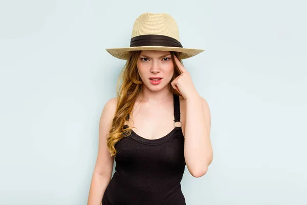 Young Caucasian Woman Going Beach Isolated Blue Background Showing Disappointment — Stock Photo, Image