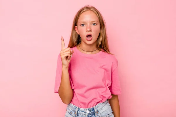 Caucasien Adolescent Fille Isolé Sur Rose Fond Pointant Envers Avec — Photo
