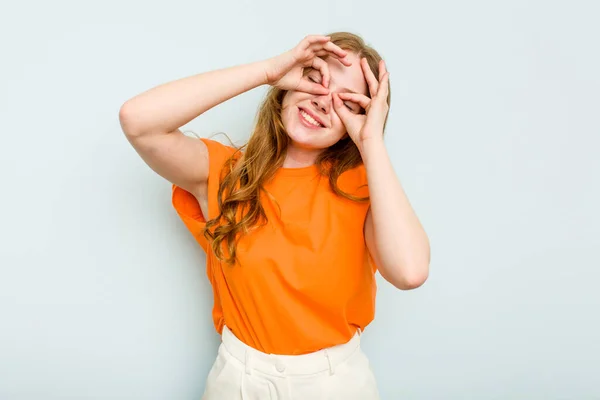 Young Caucasian Woman Isolated Blue Background Showing Okay Sign Eyes — Stock Photo, Image