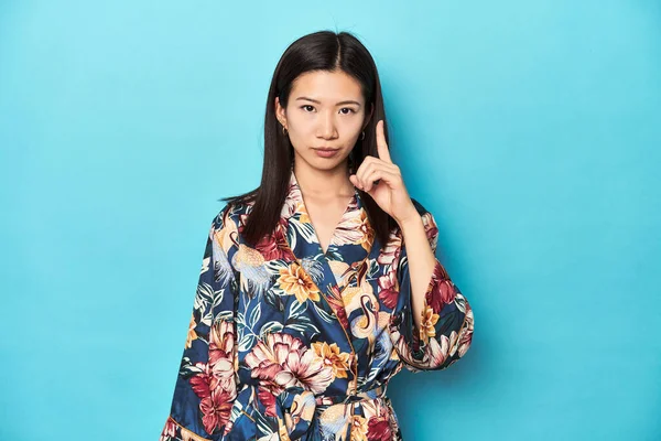 Elegant Young Asian Woman Kimono Studio Shot Pointing Temple Finger — Stock Photo, Image