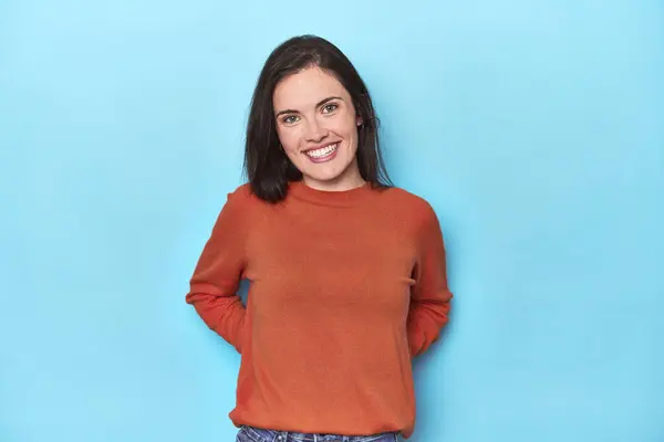 Young Caucasian Woman Blue Backdrop Happy Smiling Cheerful — Stock Photo, Image