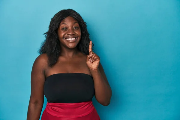 Jong Afrikaans Amerikaans Curvy Vrouw Tonen Nummer Een Met Vinger — Stockfoto