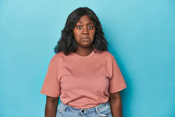 Joven Africana Americana Curvilínea Mujer Triste Cara Seria Sintiéndose Miserable —  Fotos de Stock