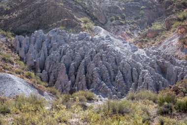 Atuel Kanyonu, San Rafael, Mendoza, Arjantin. Los Monjes 'in hava fotoğrafı..