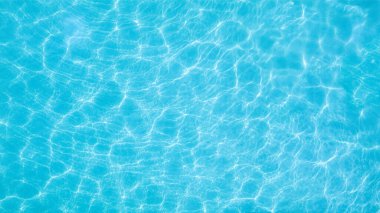 Soyut güzel dalgalanma dalgası ve yüzme havuzunda berrak turkuaz su yüzeyi, turkuaz veya soyut arkaplan ve soyut su dalgası