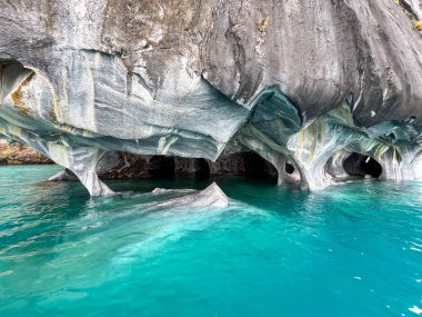 Şili Patagonya 'daki Katedral de Marmol (Mermer Katedrali)