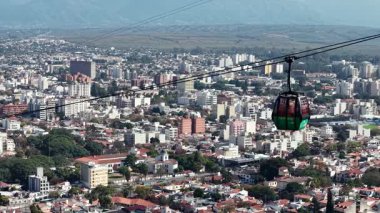 Arjantin 'in Salta şehrinin hava manzarası.