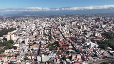 Arjantin 'in Salta şehrinin hava manzarası.