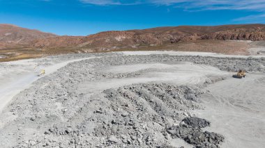 Jujuy, Arjantin 'deki açık çukur boraks madeninin havadan görünüşü.