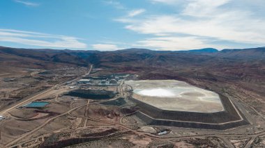 Jujuy, Arjantin 'de gümüş madenciliğinin hava manzarası.