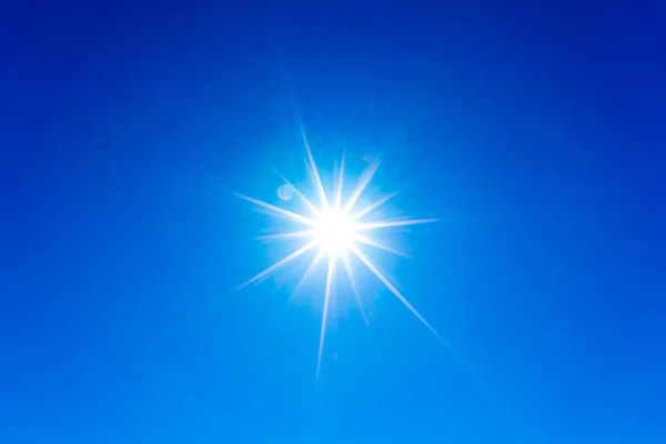 Голубое Небо Солнцем Летний Фон — стоковое фото