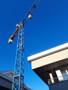 İnşaat alanında çalışma sürüyor.