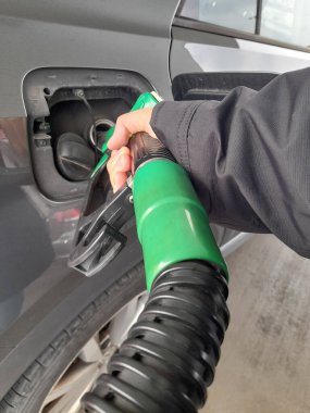 Refuel at the gas station for your automobile