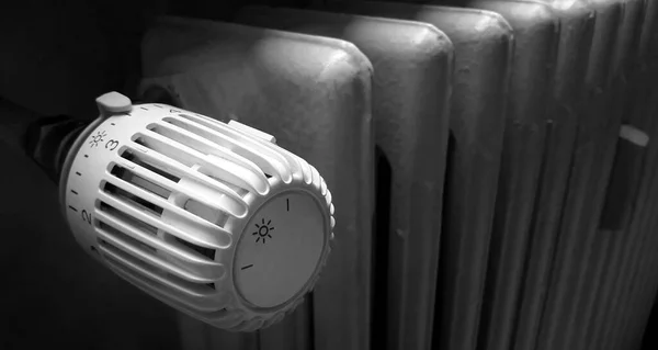 Термостатический Клапан Чугунном Радиаторе Вашего Дома Офиса — стоковое фото