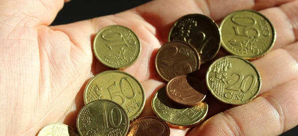 Монеты Евро Руках Человека — стоковое фото
