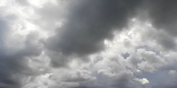 Himmel Und Wolken Einem Sommertag — Stockfoto