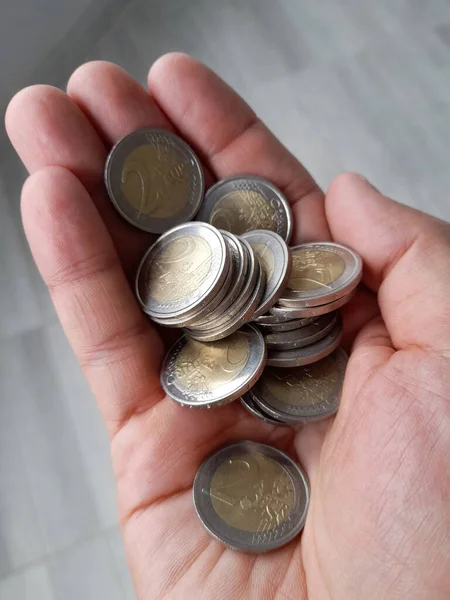 Евро Монеты Руках Человека Богатство — стоковое фото