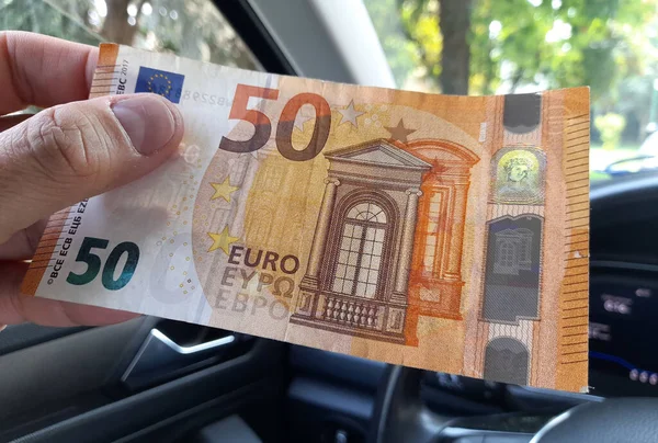 Банкнота Евро Руках Человека Богатство — стоковое фото