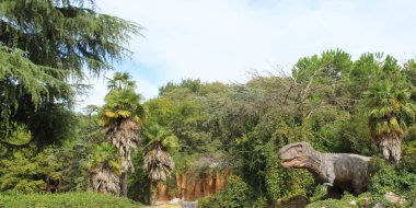 Tyrannosaurus T-rex adında bir dinozorun yeniden yapılandırılması