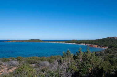 San Teodoro, Sardinie-17-19-2021-Güzel beyaz kumlu plaj. Yüksek kalite fotoğraf