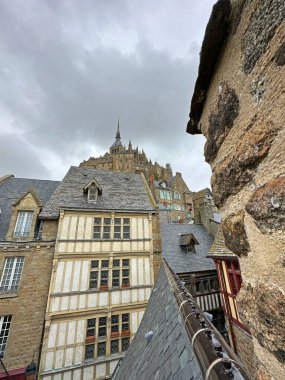 Mont Saint-Michel Kalesi Sahili Fransa ünlüsü. Yüksek kalite fotoğraf