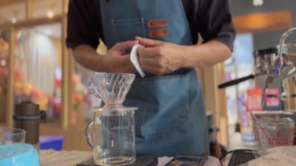 Barista Putting Paper Filter Coffee Pot High Quality Footage — Video Stock