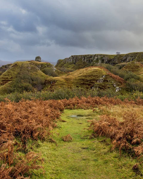 Wzgórza Fairy Glen Szkocja Tuż Przed Intensywnymi Opadami Deszczu — Zdjęcie stockowe