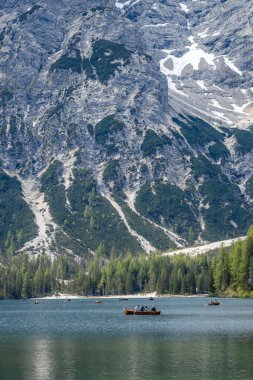 Lago di Braies (Pragser Wildsee), Dolomitler, Güney Tyrol, İtalya