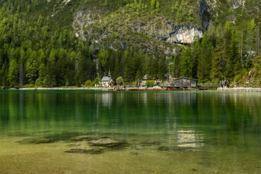 Lago di Braies (Pragser Wildsee), Dolomitler, Güney Tyrol, İtalya