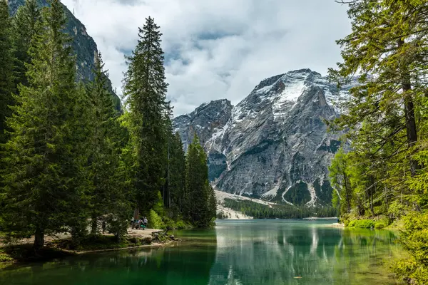 Lago di Braies (Pragser Wildsee), Dolomitler, Güney Tyrol, İtalya