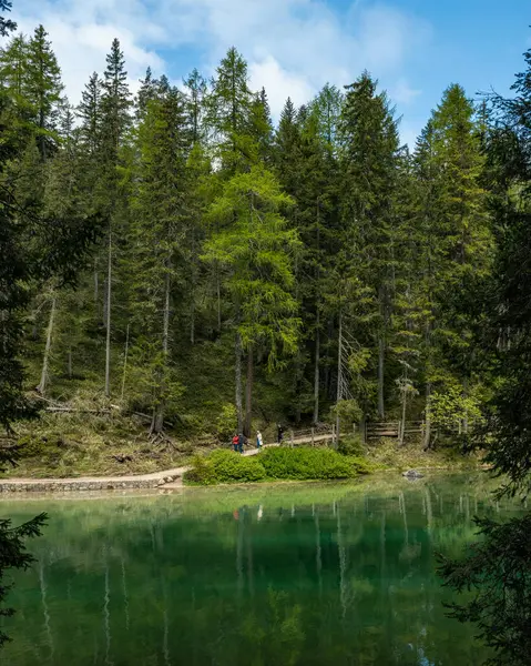 Lago di Braies (Pragser Wildsee), Dolomitler, Güney Tyrol, İtalya