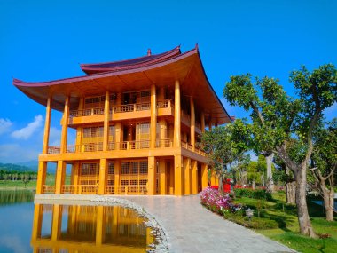 Hinoki Diyarı, Chiang Mai 'nin simgesi (Baan Mai Hom Hinoki)