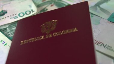 Kolombiya pasaportu Kolombiya para polisinde yavaşlama
