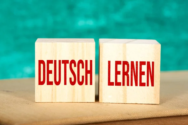 Deutsch Lernen Woorden Geschreven Houten Kubussen Onderwijsconcept — Stockfoto
