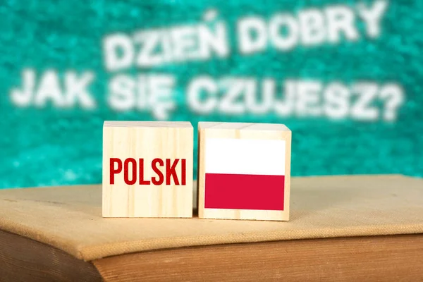 Polski Wort Auf Holzwürfel Geschrieben Pädagogisches Konzept Stockfoto