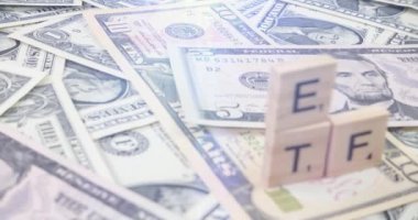 Dolar banknotları ve ETF takas fonları