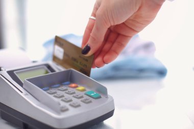Kredi kartı ile ödeme, Satın almak ve satmak ürünler hizmet. Kredi kartı ile ödeme.